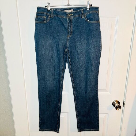Chico's Straight Leg Jeans Medium Blue Denim 1.5 (10) 28.5” inseam - Picture 2 of 11
